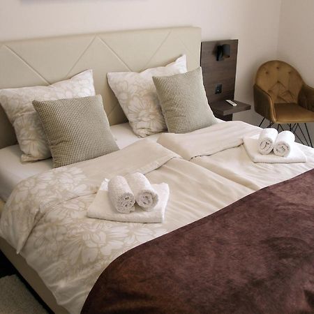 Apartman Neverin Appartement Rijeka Buitenkant foto