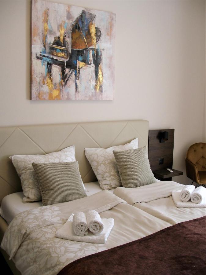 Apartman Neverin Appartement Rijeka Buitenkant foto