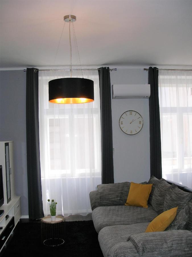 Apartman Neverin Appartement Rijeka Buitenkant foto