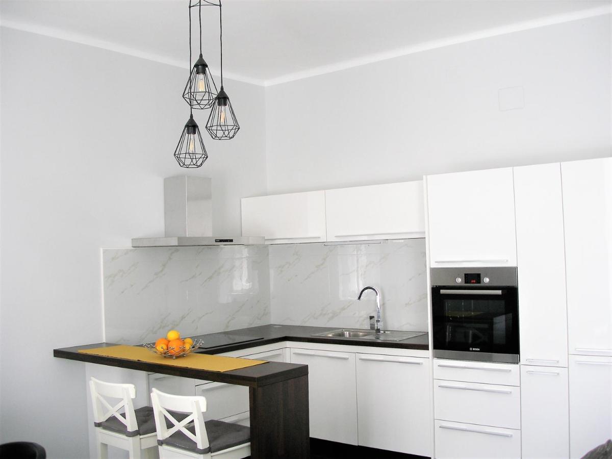 Apartman Neverin Appartement Rijeka Buitenkant foto